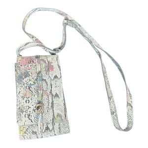 HOBO CROSSBODY SMARTPHONE WALLET Token Lizard